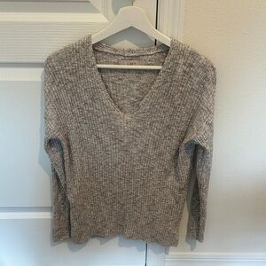 LOFT Heather Gray Ribbed V-Neck Sweater